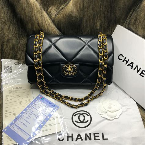 sac chanel 19 noir|Chanel 19 purses.